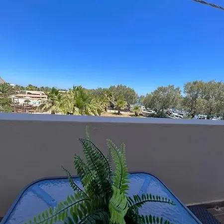 Edem First Floor * 페리볼로스