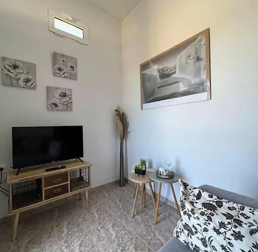 Edem First Floor * Perivolos (Santorini)